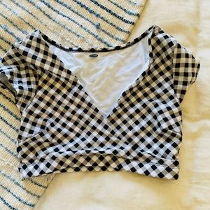 Old Navy black and white checkered Bikini top!